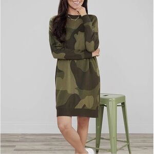 MudPie Oversized Camo Sweater Dress – Medium Heavy Knit Like New